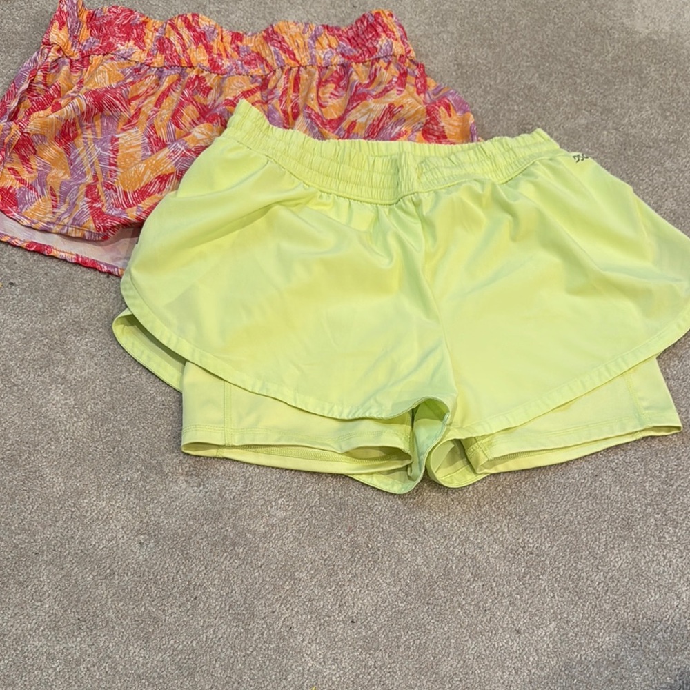 Like New DSG RUNNING SHORTS Medium & Large 2 pair